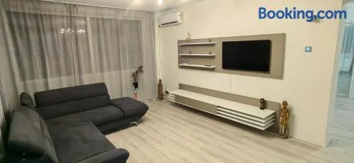 Vila Zeus - Image 1