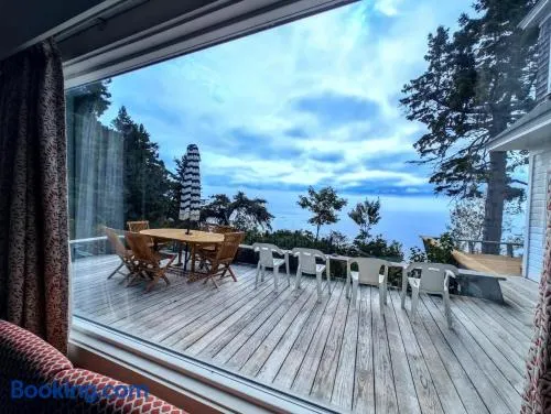 Crosby Waterfront Cottage sleeps 8 family beach 1dog Acadia - Image 1