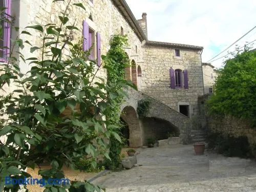 Domaine de Peyre Brune - Gîte de charme en Ardèche du sud - Image 1