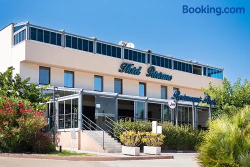 Hotel Petrčane - Image 1