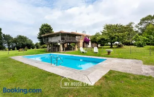 MyHouseSpain - Argüero, chalet con piscina - Image 1