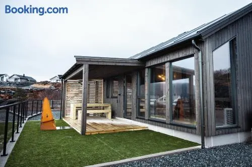 Sunset Island Retreat, Ocean Cabin with Hot Tub - Image 1