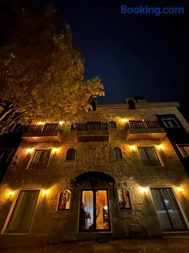 Rokwood faraya - Image 1