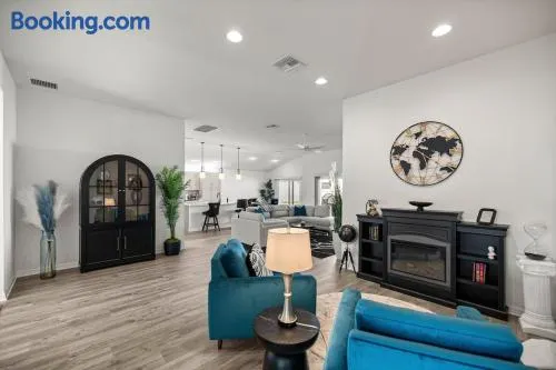 Chic Villages 3BR King Suite With Patio & Golf Cart - Image 1