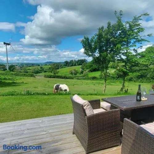 Caplor Glamping & Lodges - Image 1