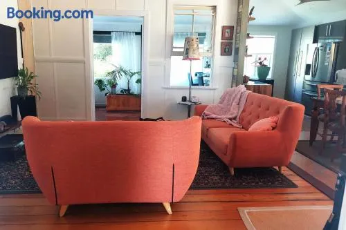 Kyogle's White House - 2 or 3 Bedrooms - Image 1