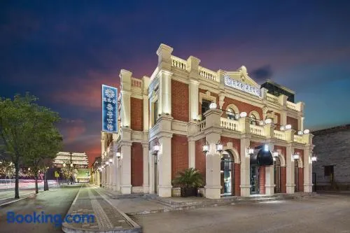 Floral Hotel - Image 1