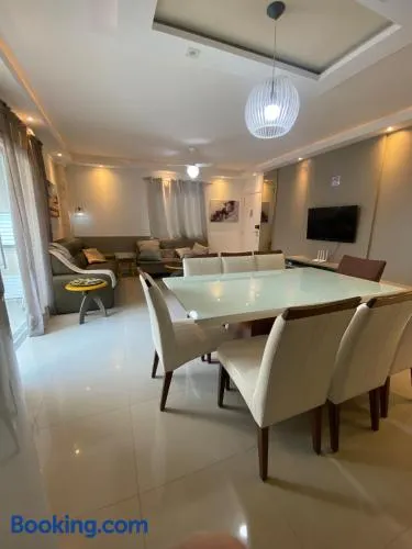 Apartamento aconchegante a 100 metros da praia! - Image 1