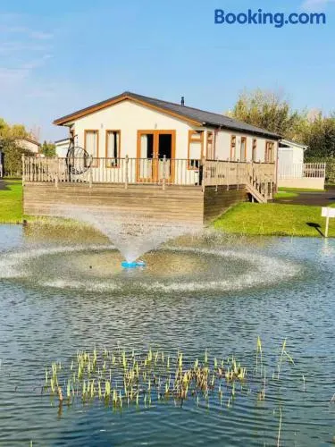 Waterside Retreat - Image 1