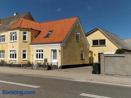 Fru Hald - Image 1