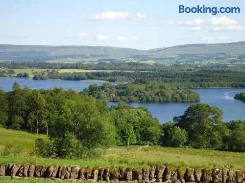 The Mews - a cottage with a spectacular lake view - Image 1