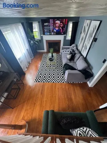 Cozy Home - Image 1