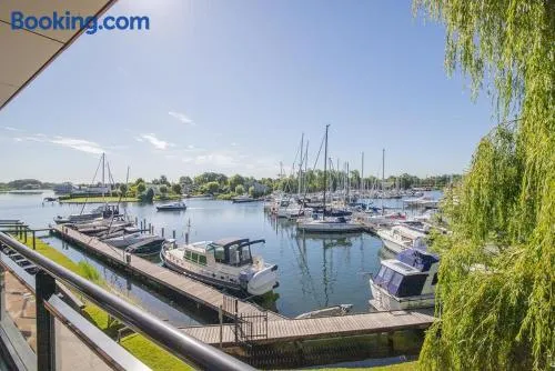 Holiday apartment in a prime location on the Veerse lake! - Image 1