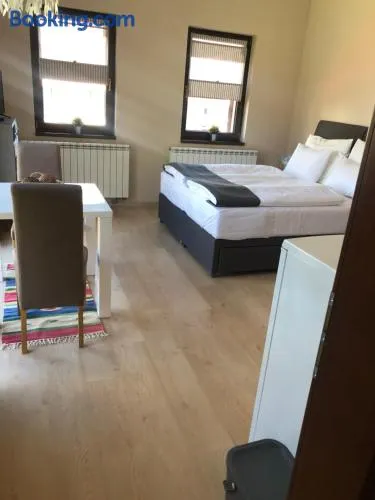 DŮM POD RADNICÍ studia - Image 1