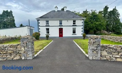 Toormore Farmhouse - Image 1