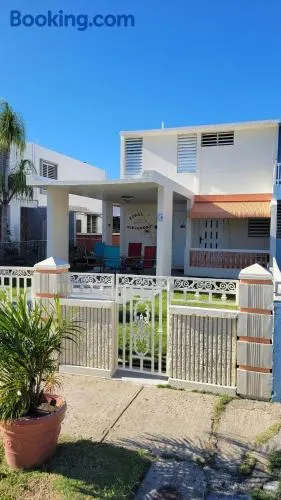 Koral de Alejandro Beach House- 3 Bedrooms House - Image 1