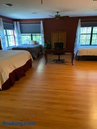 Shared Awesome Villa - Image 1