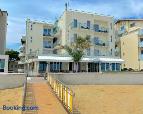 Hotel Linda - Image 1