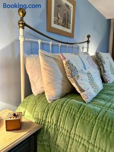 Fernhill Cottage - Image 1