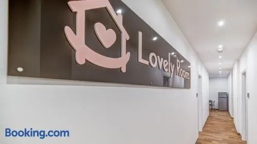 Lovely Rooms by Rentbeat - Image 1