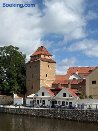 Apartmán Zátkovo nábřeží 13 U Vousatýho půllitru - Image 1