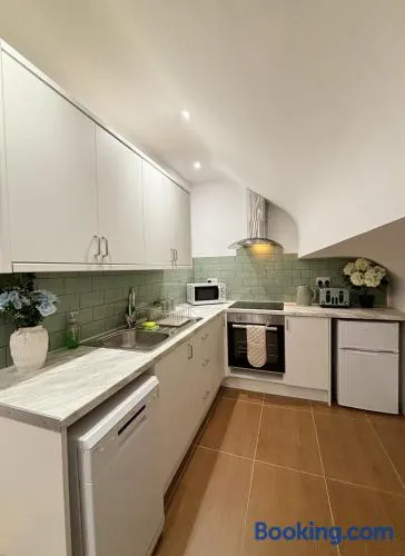 Welsh Getaway Studio Loft - Image 1