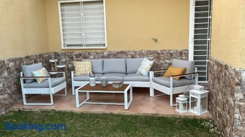 Luminoso y tranquilo apartamento con jardin en campo de Golf Valle del Este - Image 1