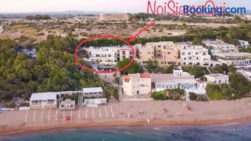 Bahari Beachfront Aparthotel Selinunte - Image 1