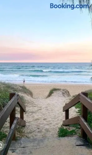 BEACH Sunshine & OCEAN breeze Getaway! - Image 1