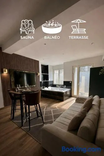 Prestige Suite with Private Hot Tub Sauna Balneotherapy - Image 1