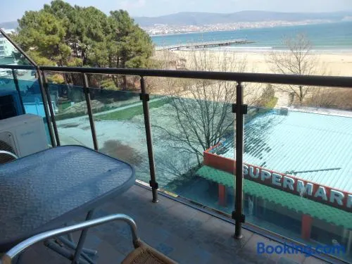 Apartment Sianie в центъра на Слънчев бряг, само на няколко крачки от плажа - Image 1