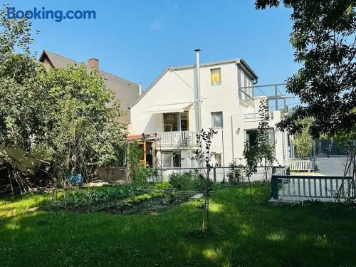 Budaors Luxvillas - Image 1