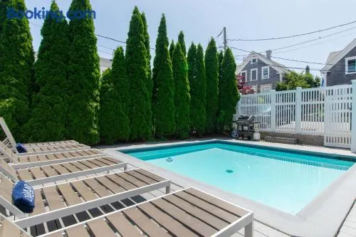 Condo with Wading Pool Dog Welcome - Image 1