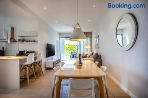 Easy Walk to Stunning La Preneuse Beach - Modern 3 Bedroom Apartment - Image 1
