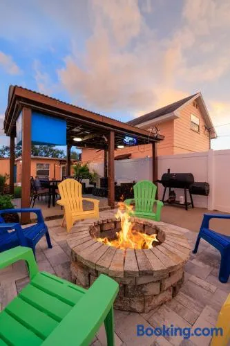 3BR - Beach & Trail - Bikes, Fire Pit, Mini-Golf - Image 1