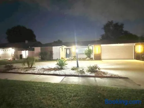 Beautiful and comfy home! - Image 1