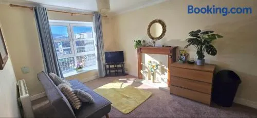 Cosy room in apartment tallaght - Image 1