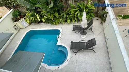 Refúgio em Juquehy no centro a poucos metros do mar com piscina privativa aquecida - Image 1