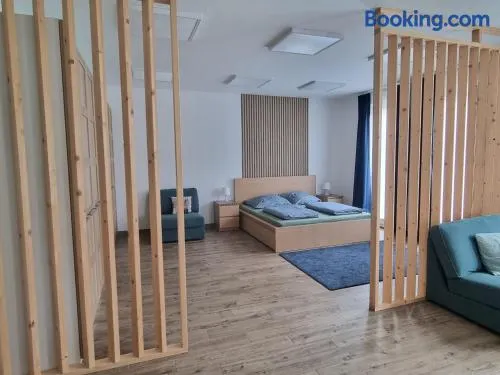Studio-Apartment Euchen mit 1 Doppelbett - Image 1