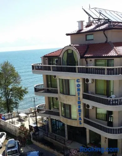 Hotel Continental - Image 1