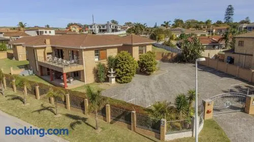 Diamond Style Guesthouse - Image 1