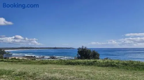 Beachside Bungalow - Image 1