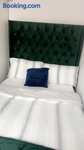 Cosy Private Room Manchester - Image 1