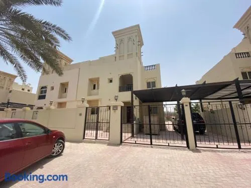 Spacious Villa Al Hamra Village with gulf and Golfcourseview with weekly and monthly stay offers - Image 1