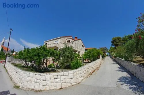Large and charming apartment near beach with big & sunny terrace - Image 1