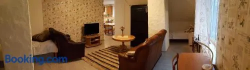 Summer Apartment - Image 1