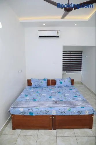 Thekkumpuram Tourist Home - Image 1