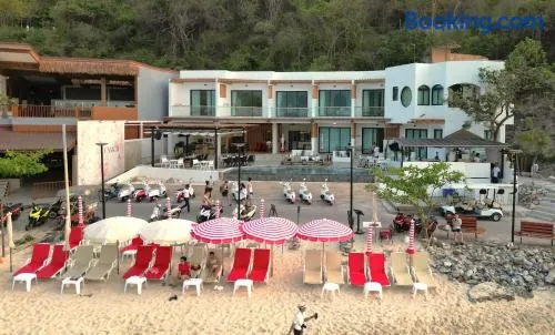ENNKAI Beachfront Resort Koh Larn - Image 1