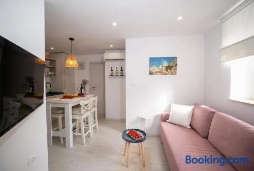 New cozy apartment - center of old town Omiš - Image 1