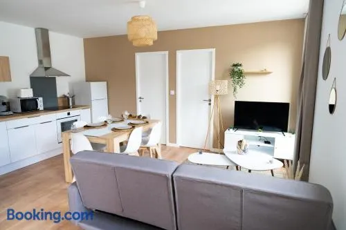Appartement cosy avec parking privé à Saumur - Image 1